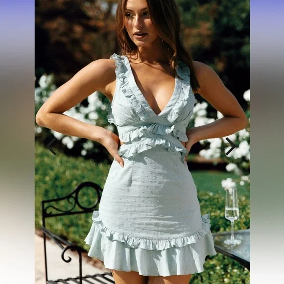 Selfie Leslie Spring Dress, Size L, New with Tags - Picture 3 of 8